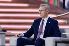 в День среднего профессионального образования Василий Анохин принял участие в ежегодном "Форуме классных руководителей", который проходит в Национальном центре "Россия" в Москве - фото - 7